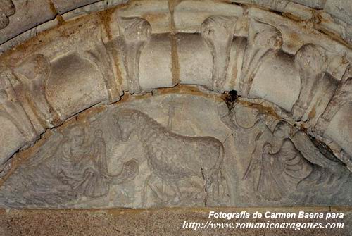 PUERTA DE ACCESO AL MUSEO EPISCOPAL - DETALLE